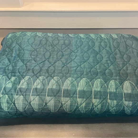 OPALHOUSE Jungalow Teal Design Colored Double Sided Quilted Blanket - Picture 3 of 14